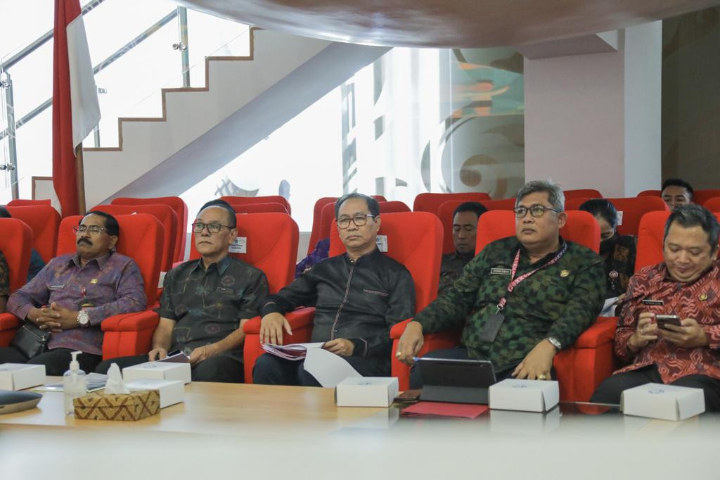 Wabup Suiasa Ikuti Acara Verifikasi Lapangan Evaluasi Kabupaten Layak Anak